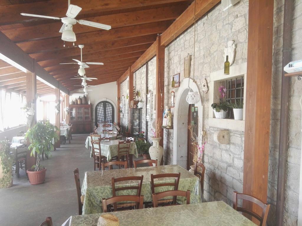Villa Agriturismo La Vecchia Cascina Di Paolo & Belinda Pietrelcina Exterior foto