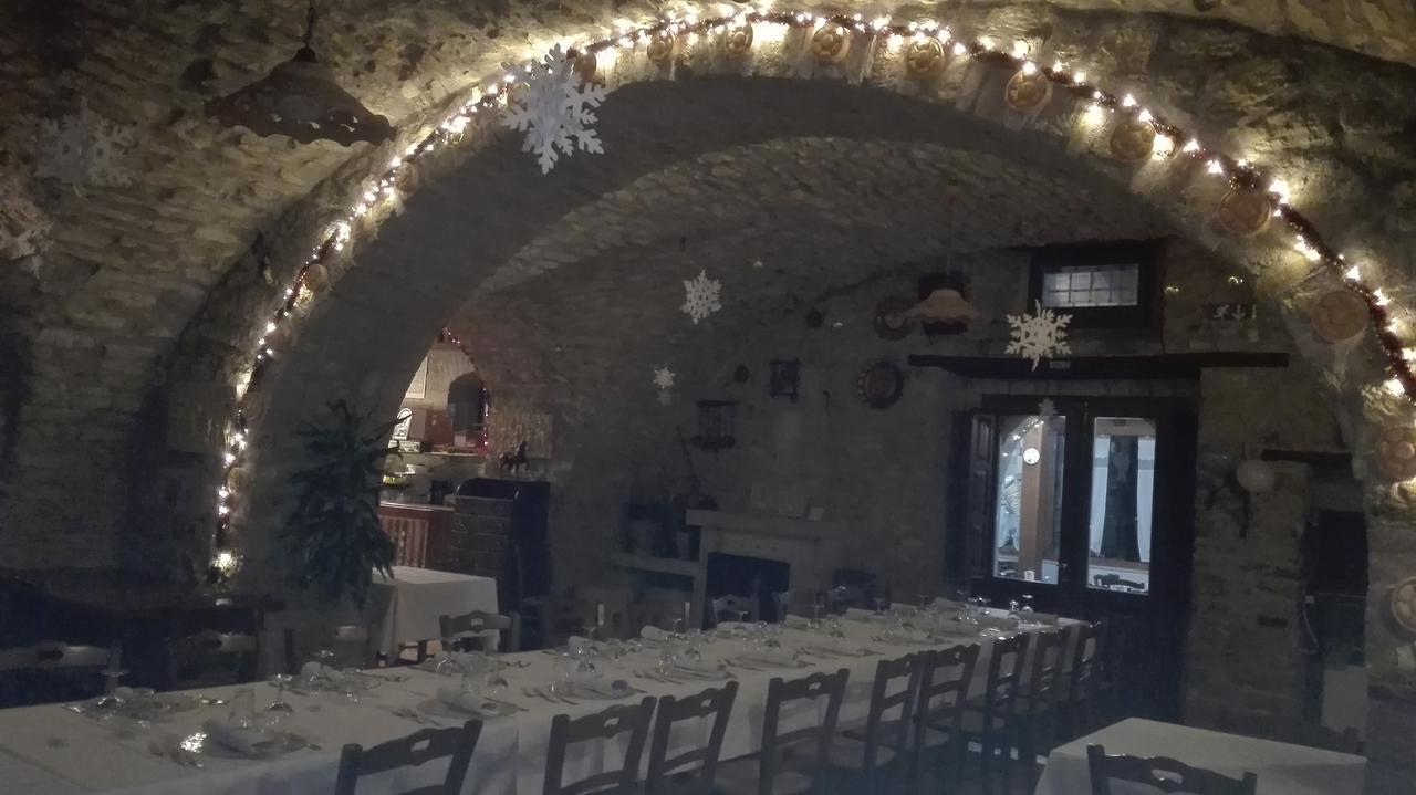 Villa Agriturismo La Vecchia Cascina Di Paolo & Belinda Pietrelcina Exterior foto